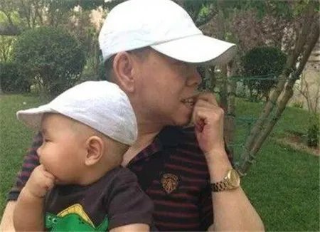 潘阳儿子叫什么 潘长江得孙子喜极而泣