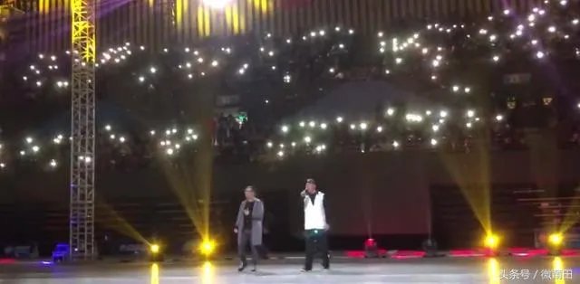 如何评价歌手庞龙，感觉他的一些歌很民谣啊？