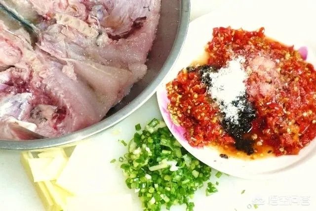 剁椒鱼头蒸多少分钟肉质最鲜嫩？