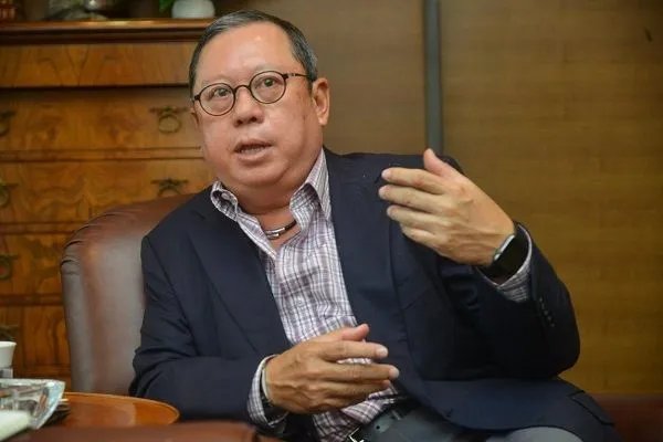参加何鸿燊葬礼的各界人士,身价加在一起有没有十万个亿呢?