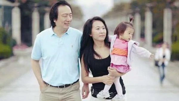 田径女神王军霞现状如何?
