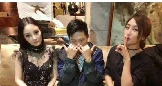 你知道李小璐的闺蜜团中还有个姜妍吗?