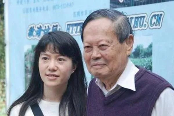杨振宁和翁帆有孩子吗?