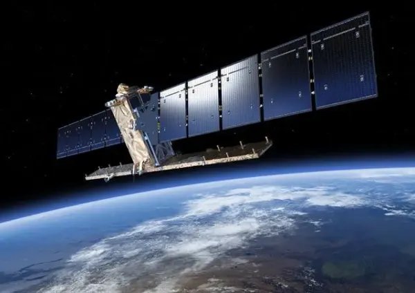 美国的卫星已经实际上参战乌克兰了，俄罗斯为什么不把它打下来？