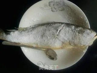 干煎黄花鱼