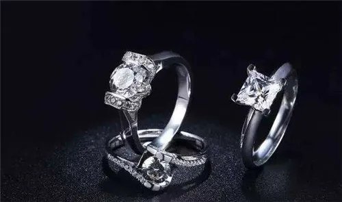 订婚戒指图片2017 订婚戒指哪些牌子比较好