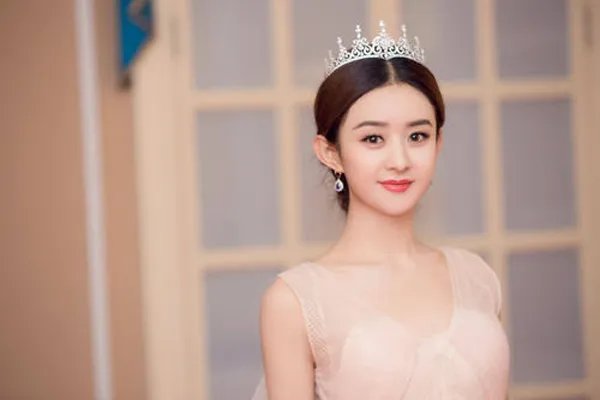关于赵丽颖切肉切到手抖一事,你有何看法?