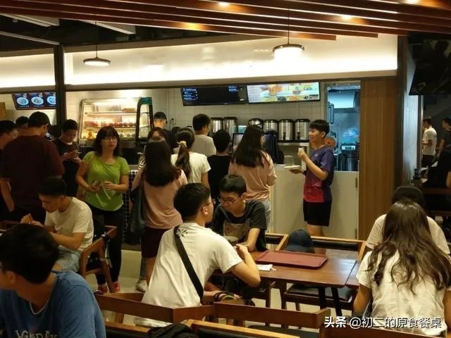 怎么加盟一个奶茶店？