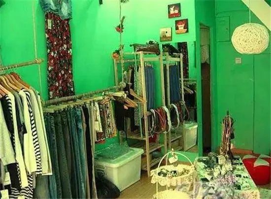 小服装店装修风格图片欣赏 看了之后我马上想开个服装店