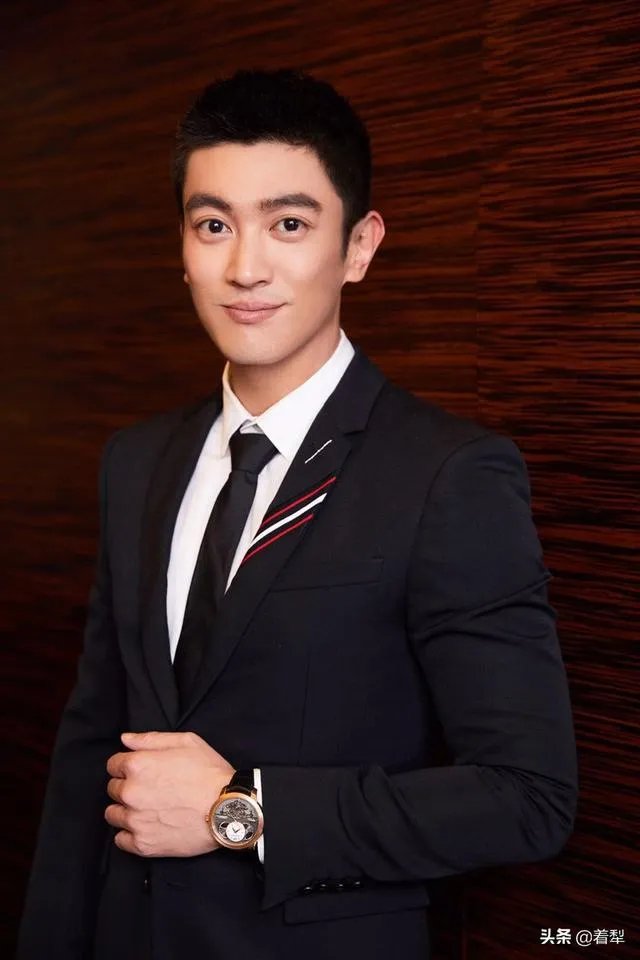 如果以李文亮英雄为原型拍一部电影,你觉得哪几个人比较合适?