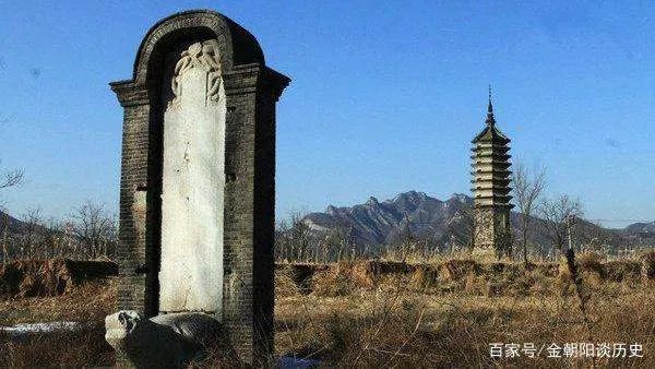 朱棣随口吟出上联,为何四品小官说出下联直接升官呢?