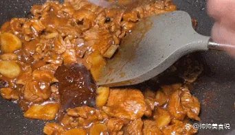 粉皮煮肉如何做,粉皮晶莹剔透,肉片嫩滑入味呢?