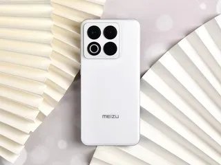 坚果Pro 3来了:坚果手机2019新品发布会邀请函曝光