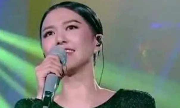 谭维维爱情事业双丰收,她是有多幸运?