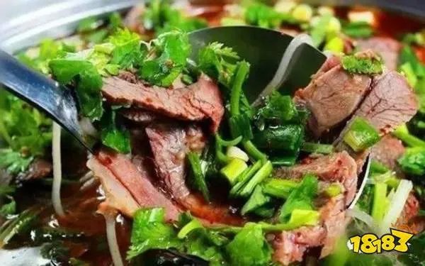 蛋白质还是脂肪浓白色的羊肉汤骨头汤里白色的主要是什么