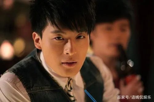孙艺洲现实中早已结婚,藏了10年的妻子,你知道她是谁吗?