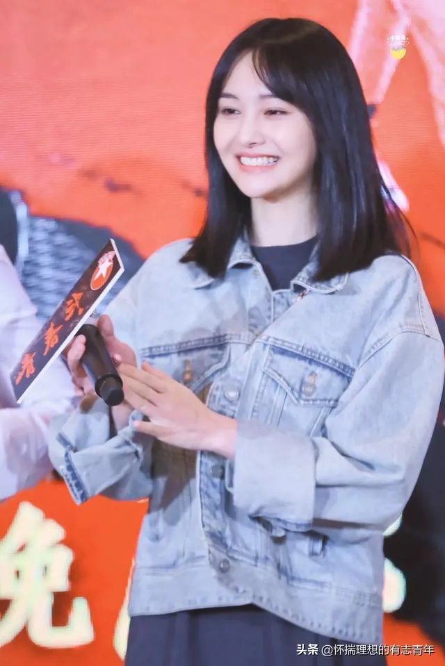 如何看待郑爽发文说心疼《奇妙小森林》工作人员自己买水喝?