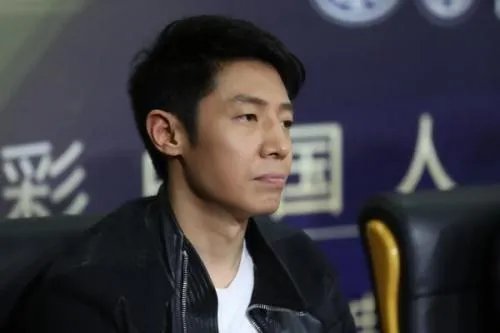自13年以后,为何撒贝宁的微博突然不再更新?