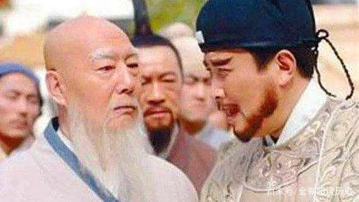 朱棣随口吟出上联,为何四品小官说出下联直接升官呢?