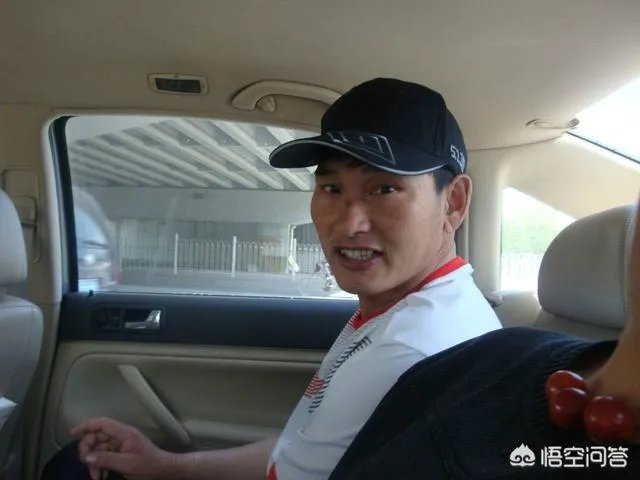 头条各种小视频铺天盖地,为什么感觉朱之文这么火呢?