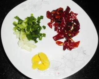 麻辣兔肉