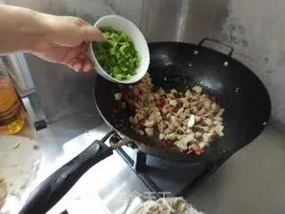辣子鸡丁