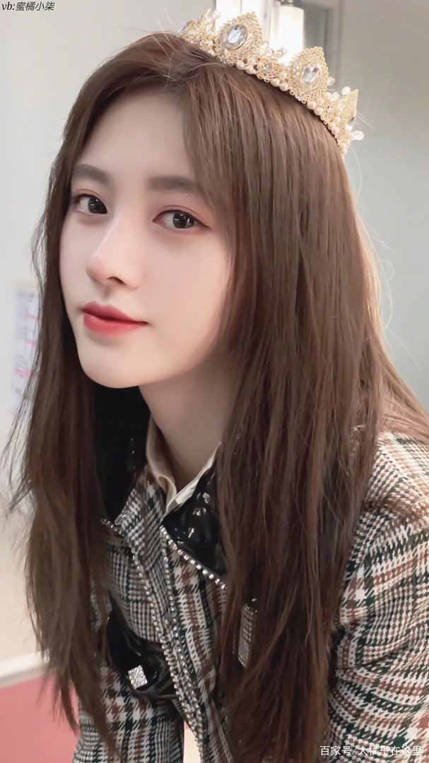 王思聪公开diss鞠婧祎,实名点赞黑小鞠内容,网友感叹:有何仇怨?