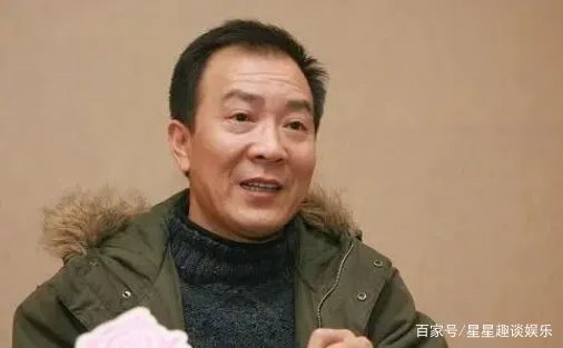 如今侯耀文已去世13年,当初被戴志诚抢走的美女老婆,怎么样了?