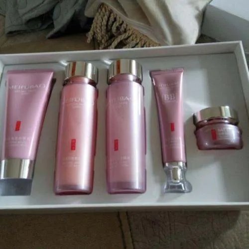 美肤宝化妆品是一线品牌吗?
