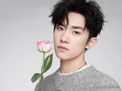 瓜子脸男生适合哪些发型？