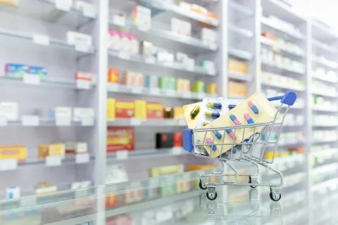 开药店要具备什么条件，要办理哪些手续