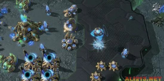《星际争霸2:虫群之心》7大新单位详细介绍