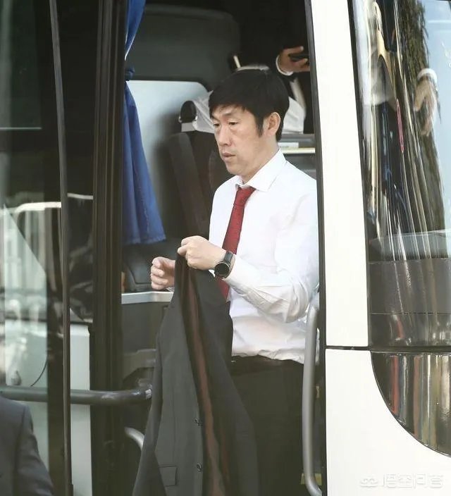 在世界范围内,高洪波是一个什么档次的教练?