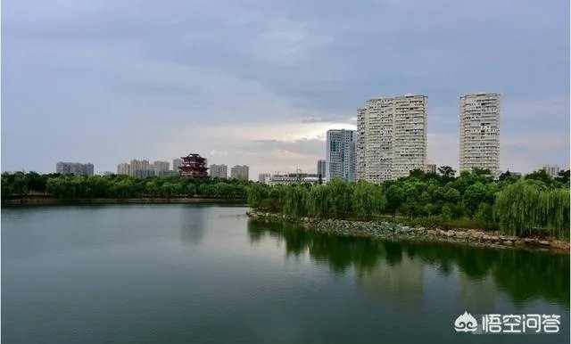 襄阳和黄州比那个好?
