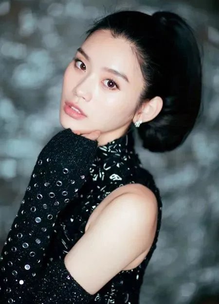 医生目测已怀孕30周,小腹孕相很明显,奚梦瑶又怀孕了吗?