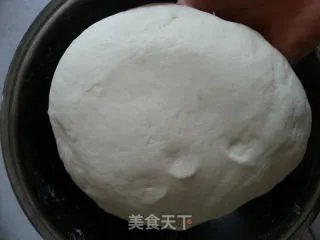 如何捏出漂亮的包子褶------仅供参考
