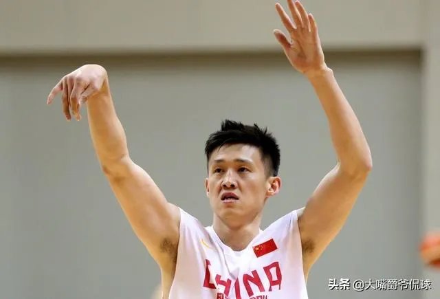如果周鹏四月中旬可以复出,杜锋带领的国家队可以打进奥运会吗?