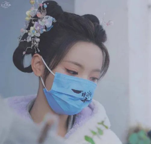 杨超越新剧《七时吉祥》正式开机,现场路透曝光,大家期待吗?