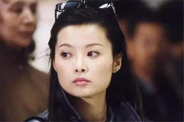 从赵岭到林博文,为何袁立会两段婚姻失败?