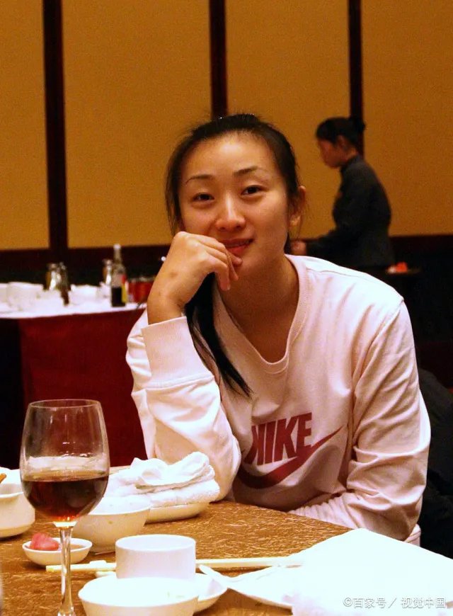 莫科现任妻子有多孝顺？