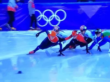 韩国选手林孝俊和崔敏静,频频向中国选手示好,这可以说明韩国队有内讧吗?