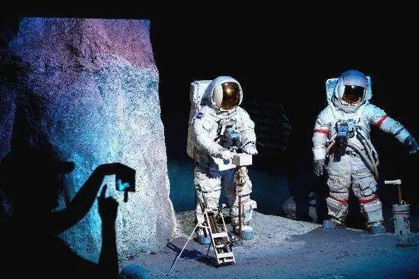NASA正式公布将用于2024年登月任务的宇航服,相比之前进步在哪里?