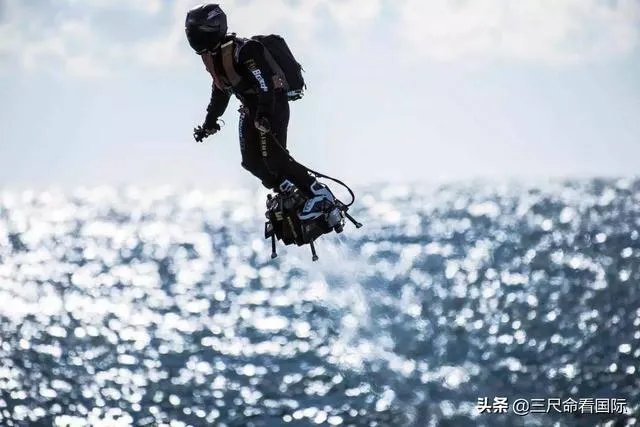 法国阅兵为何推出单兵飞行器