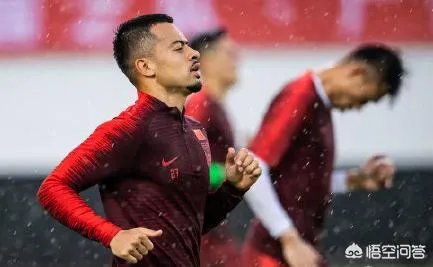 友谊赛,中国2-0菲律宾,年轻球员坐镇的国足赢下胜利,你怎么看这场比赛?