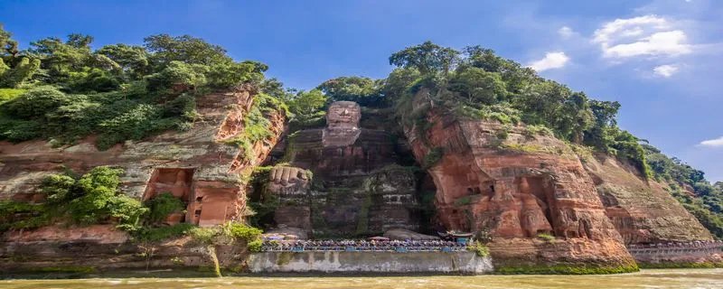 乐山大佛在哪里个城市 乐山大佛的由来