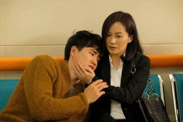 江珊嫁给了小15岁的男友张博,姐弟恋会幸福吗?