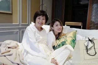 郑凯前女友程晓玥是干什么的