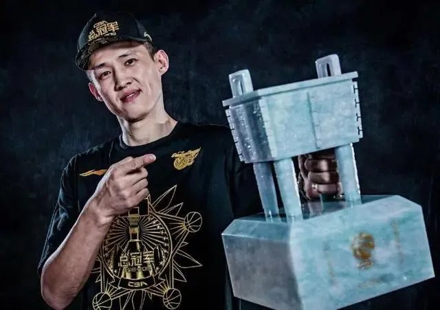 如果周鹏四月中旬可以复出,杜锋带领的国家队可以打进奥运会吗?