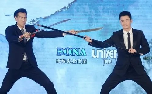 看吴京和老婆谢楠的相处日常,“直男”真的更多女生喜欢吗?