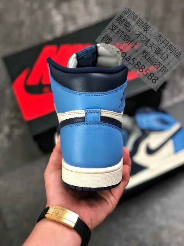 AIR JORDAN 1MID和AIR JORDAN 1的区别在哪里?值得买MID吗?